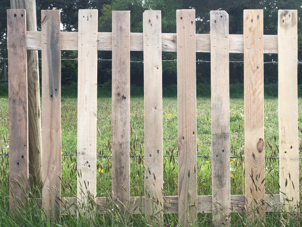 Flat Top 4ft Wide x 3ft High Eco Picket Fence Panels